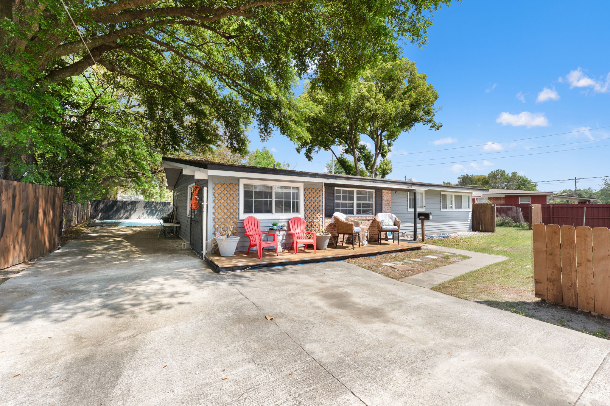 1817 Banbury Rd, Jacksonville FL, 3 bed 1.5 bath updated Arlington Hills home listed by Keneshia Haye