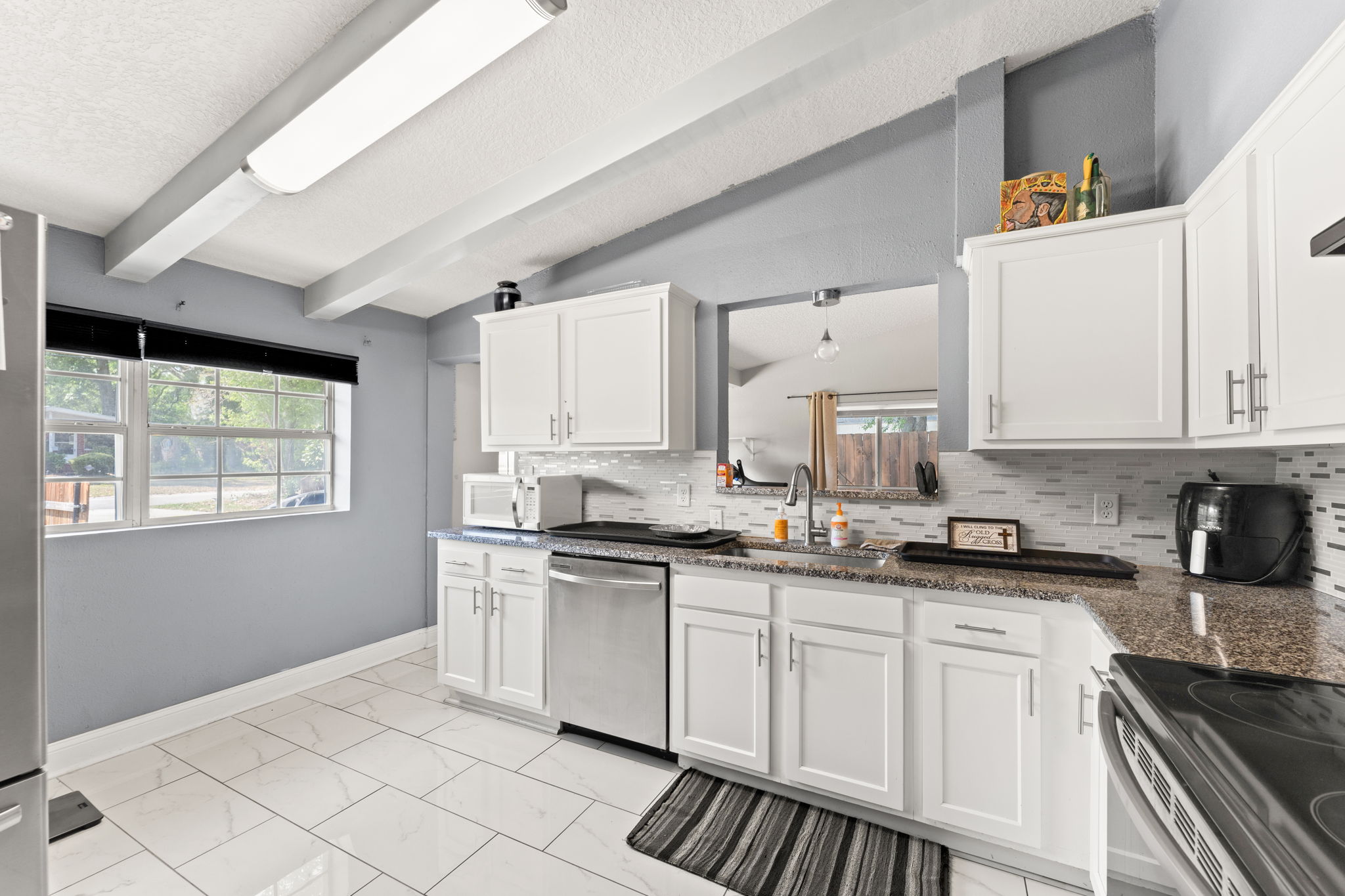 1817 Banbury Road photo 7 of 27