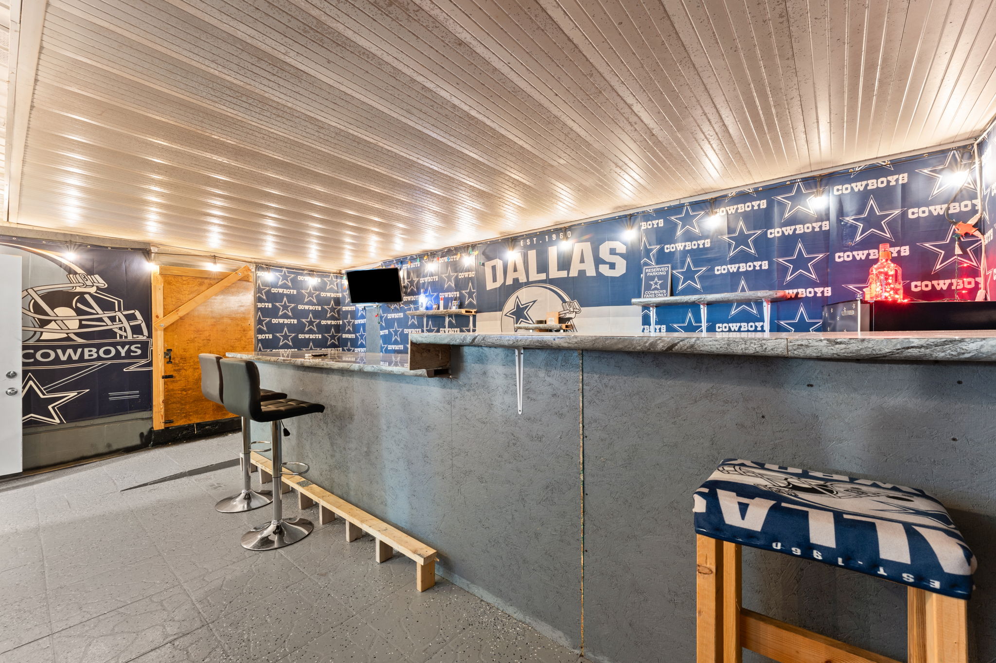 1817 Banbury Road photo 14 of 27