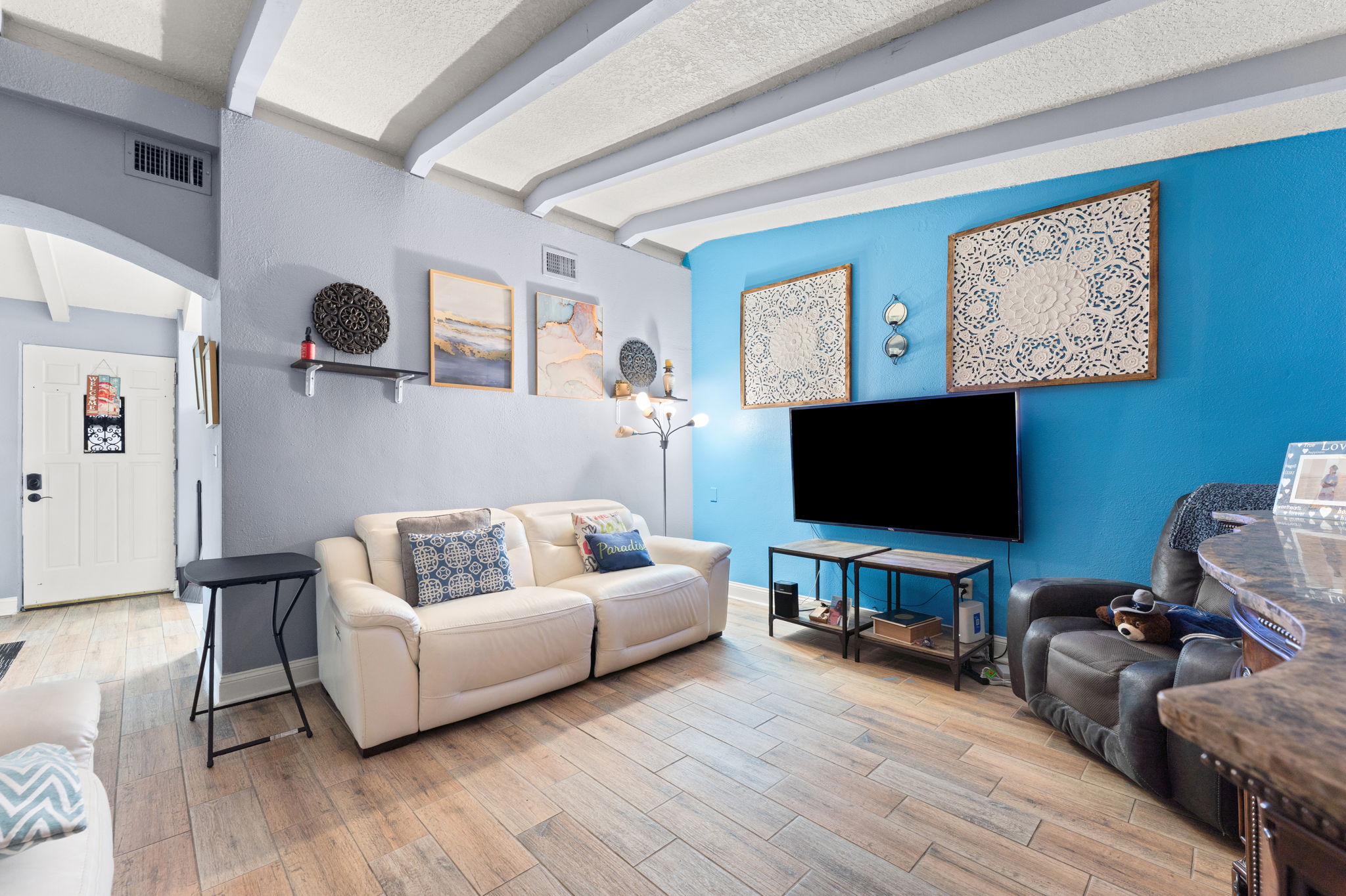 1817 Banbury Road photo 17 of 27