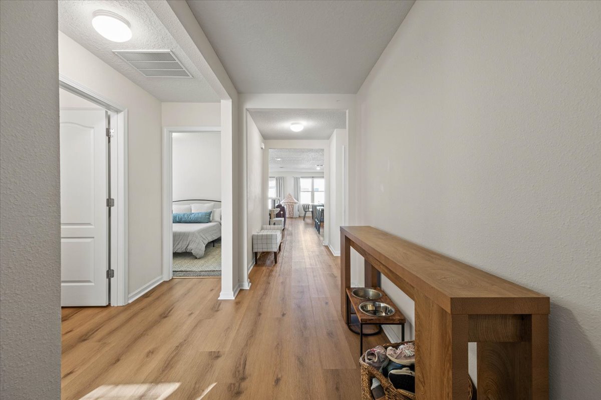 2469 Oak Stream Drive photo 6 of 38