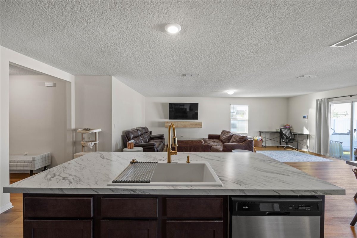 2469 Oak Stream Drive photo 10 of 38