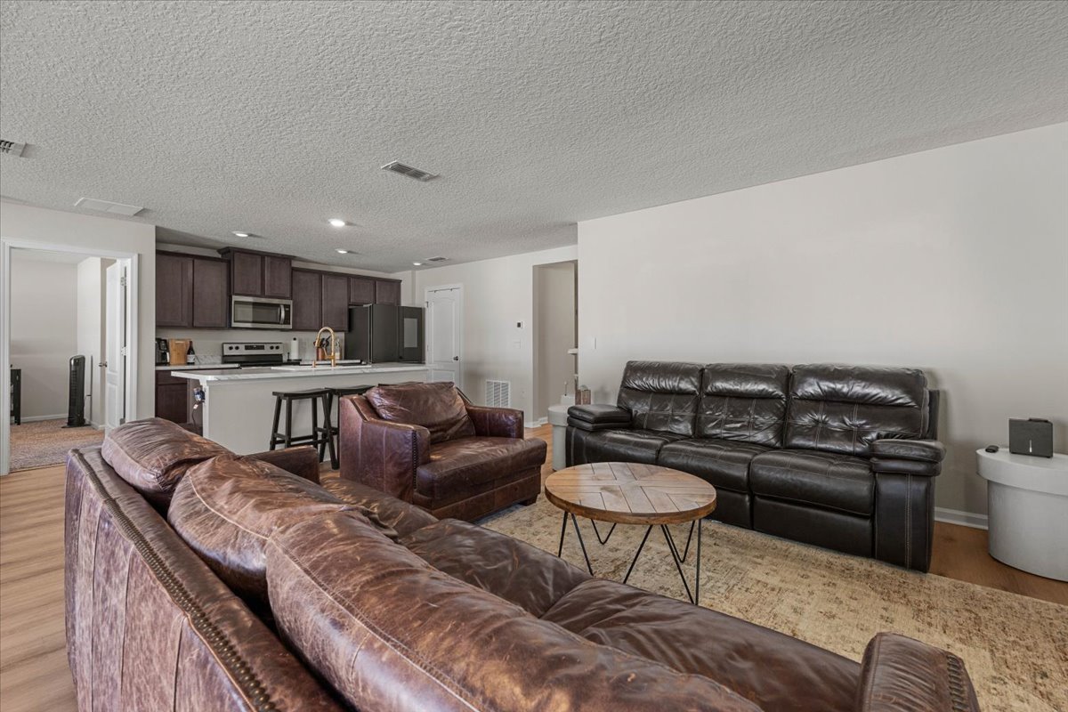 2469 Oak Stream Drive photo 17 of 38