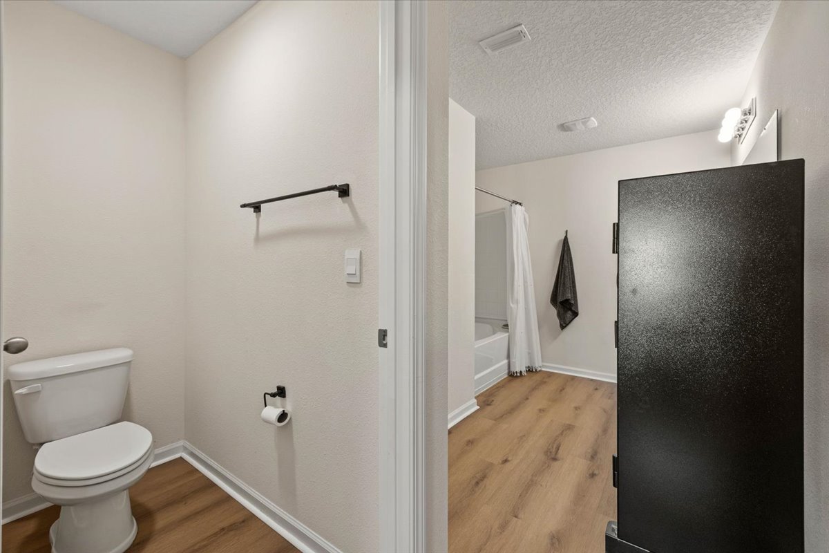 2469 Oak Stream Drive photo 25 of 38